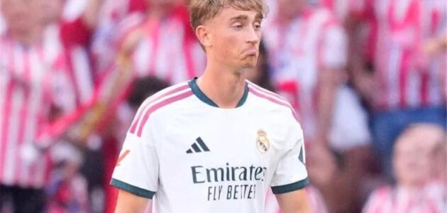 دين هويسن يُعاقب: غياب مباراة واحدة بعد طرده في مواجهة أتلتيكو مدريد