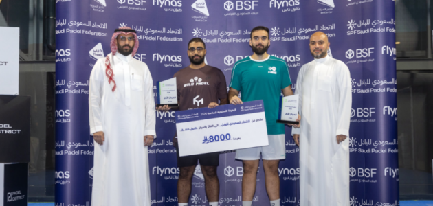 البادل في جدة: 446 لاعبًا يسطعوا في بطولة تصنيفية ستة، مع فوزات حماسية في كل فئة