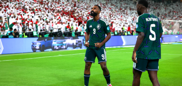 المنتخب السعودي يحقق لقب الخليج التاسع في جدة: فوز 2-0 على الإمارات